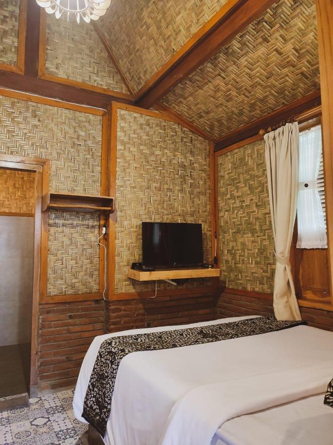 Andung Andung Villa And Resto Banyuwangi  Buitenkant foto